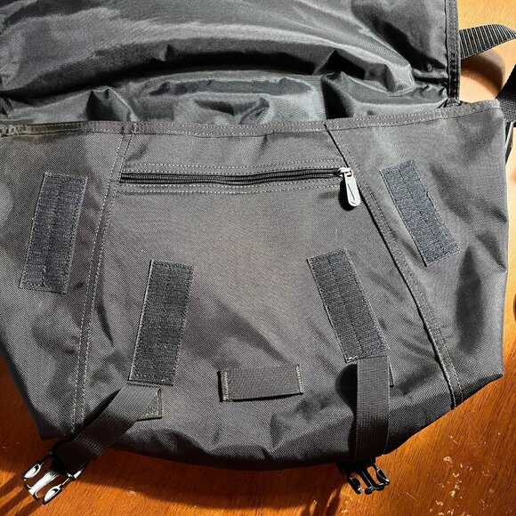 Nike ID Oregon State Messenger Bag USA Made Crossbody Gym Streetwear Commuter - Picture 10 of 16